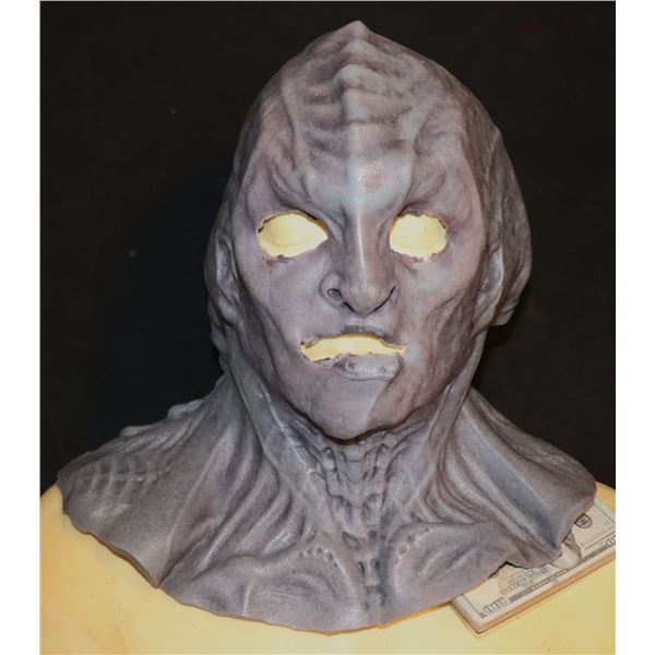 STAR TREK DISCOVERY KLINGON SILICONE MASK SCREEN USED 16