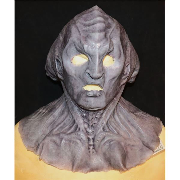 STAR TREK DISCOVERY KLINGON SILICONE MASK SCREEN USED 17