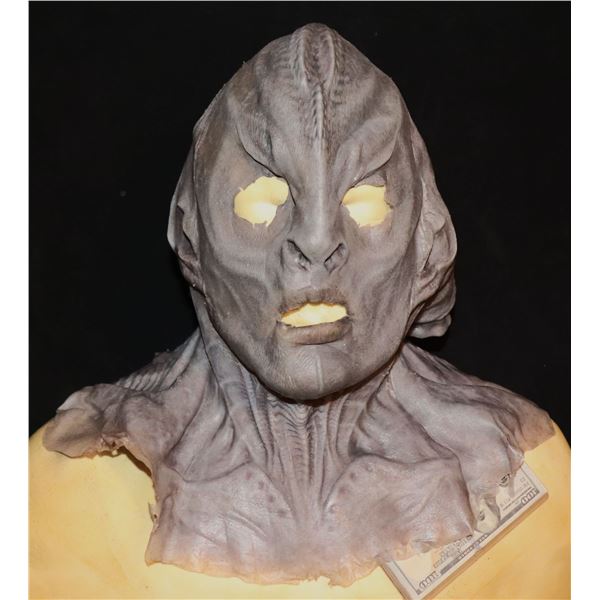 STAR TREK DISCOVERY KLINGON SILICONE MASK SCREEN USED 22