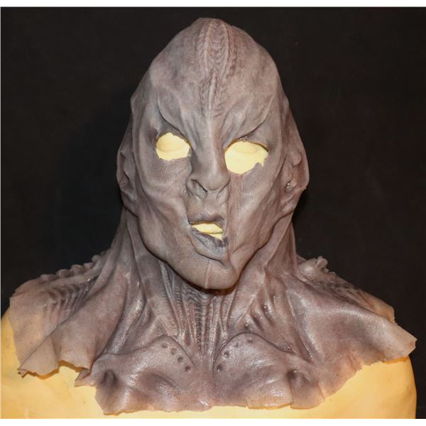 STAR TREK DISCOVERY KLINGON SILICONE MASK SCREEN USED 24
