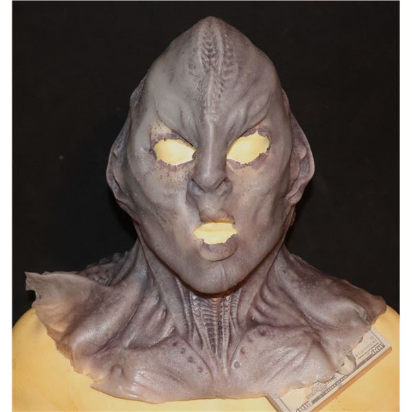 STAR TREK DISCOVERY KLINGON SILICONE MASK SCREEN USED 25