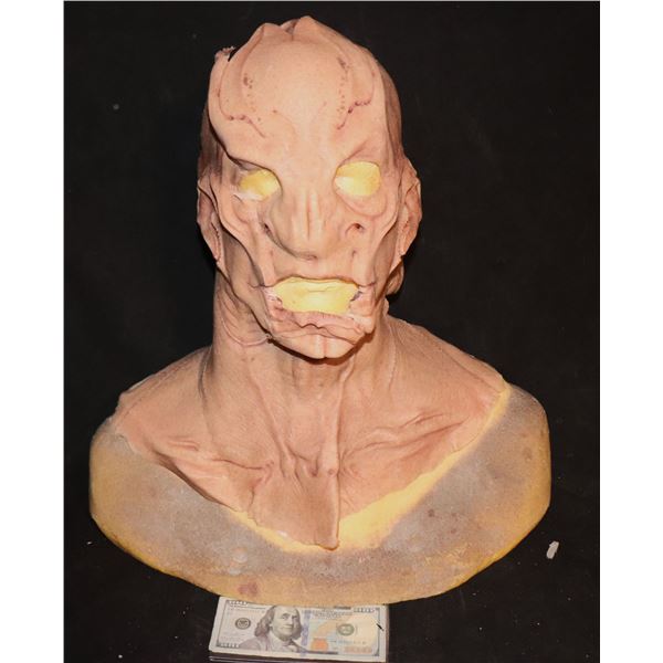 STAR TREK DISCOVERY SARU ALIEN SILICONE SCREEN USED HERO MASK B 11