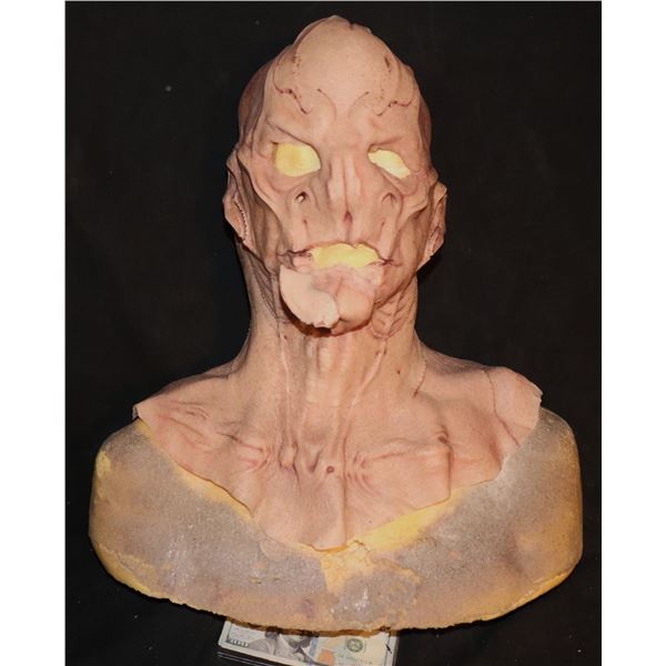STAR TREK DISCOVERY SARU ALIEN SILICONE SCREEN USED HERO MASK B 14