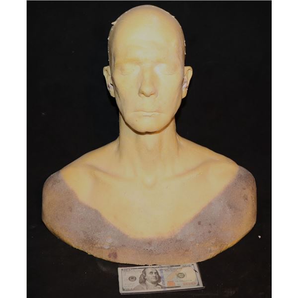 STAR TREK DISCOVERY SARU DOUG JONES LIFE CAST BUST THAT HELD A MAKE UP MASK A