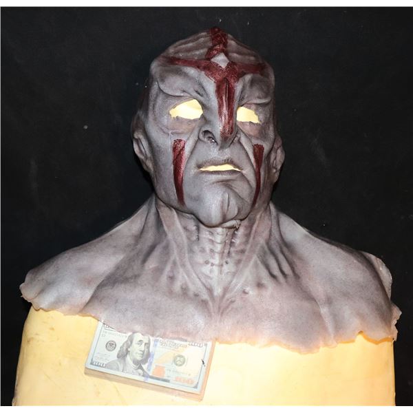 STAR TREK DISCOVERY WAR PAINT KLINGON SILICONE MASK SCREEN USED 04