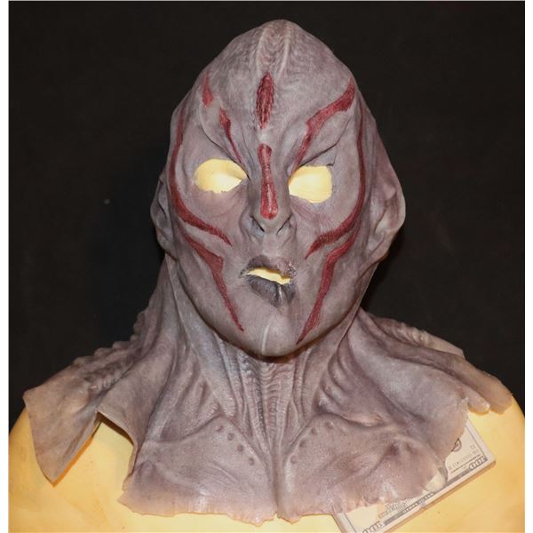 STAR TREK DISCOVERY WAR PAINT KLINGON SILICONE MASK SCREEN USED 19