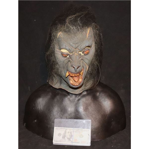 ZZ DON POST VINTAGE AN AMERICAN WEREWOLF IN LONDON BANSHEE MASK PRICED TO SELL