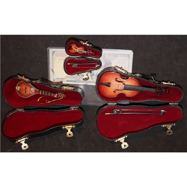 ZZ MUSICAL INSTRUMENT MINIATURES WITH BOWS IN CASES