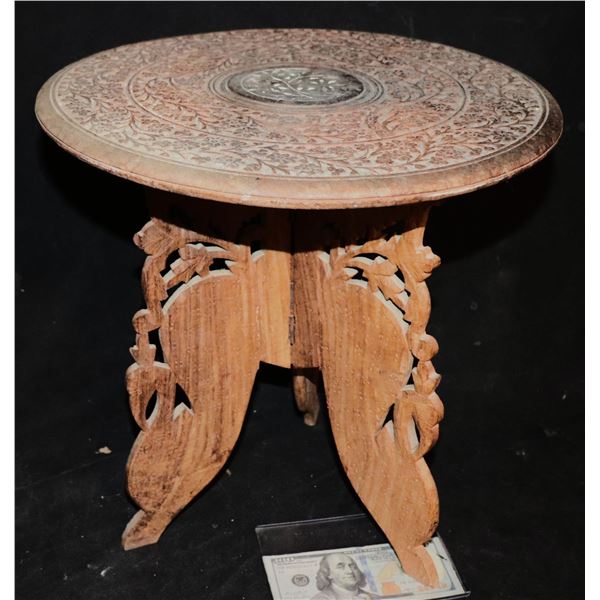 ZZ ROUND TABLE ANTIQUE VINTAGE HAND CARVED RELIEF WOOD COLLAPSIBLE