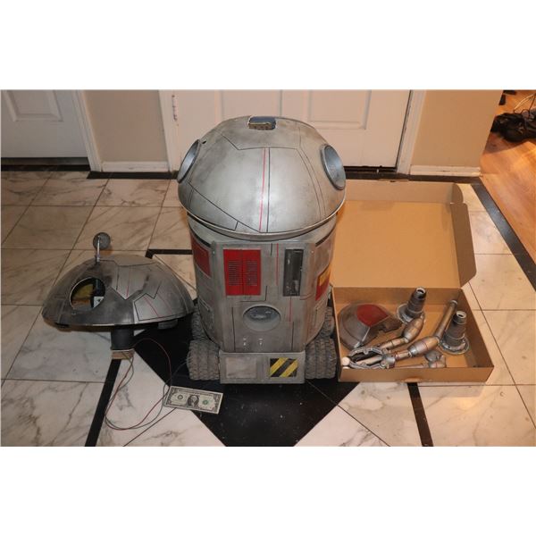 ZZ STAR WARS R2D2 DROID LIKE ANIMATRONIC PUPPET