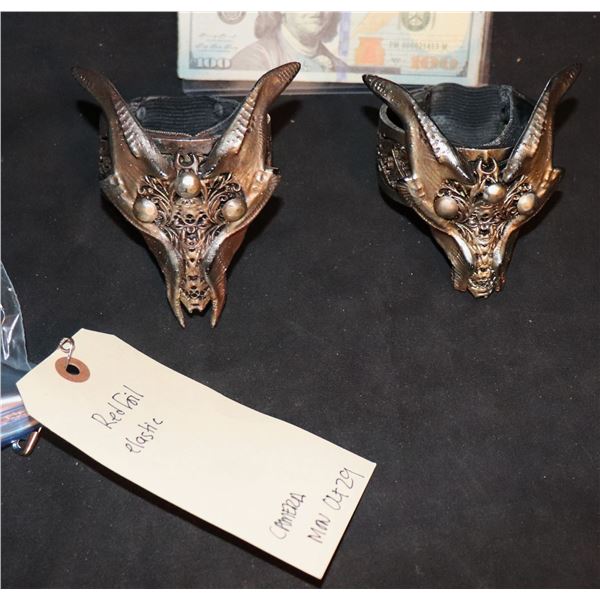 STAR TREK DISCOVERY L'RELL KLINGON ALIEN HERO BRACELETS PAIR JEWELRY SCREEN USED
