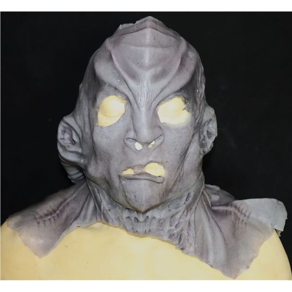 STAR TREK DISCOVERY L'RELL KLINGON SILICONE MASK ROUGH BUT SCREEN USED