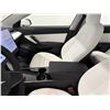 Image 40 : 2020 Tesla Model M