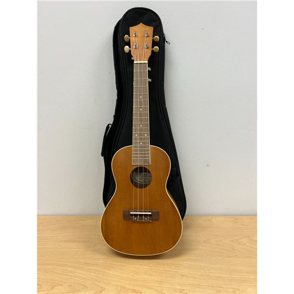 Mitchell MU40C Ukelele with Soft Case  24.5 x 8"