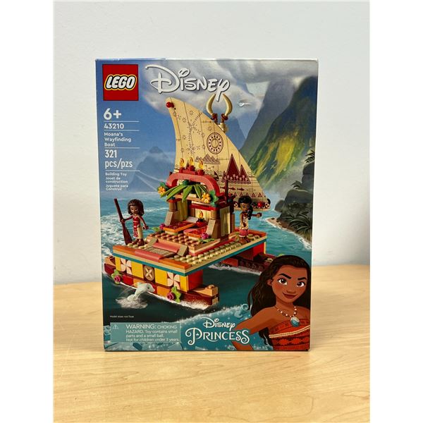 New Sealed LEGO 43210 Disney Moana'a Wayfinding Boat 321 pcs