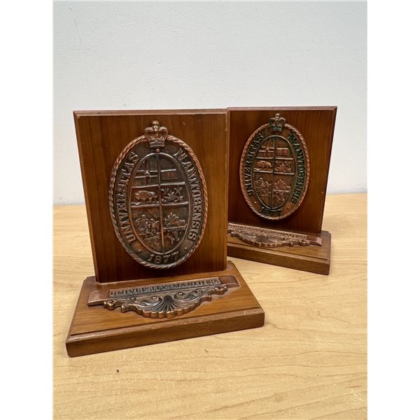 UofM University of Manitoba Copper on Wood Bookends Approx: 7"W 7.75"T (see photos)