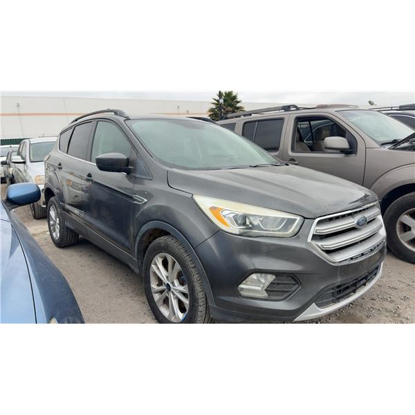 FORD ESCAPE 2017 O/S-TITLE