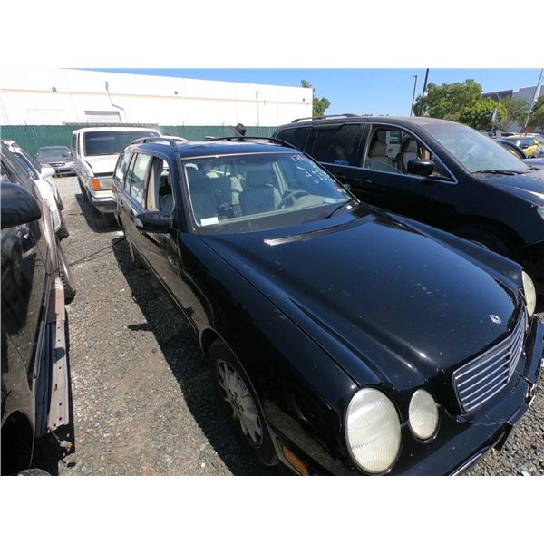 MERZ E CLASS 2002 T-DONATION