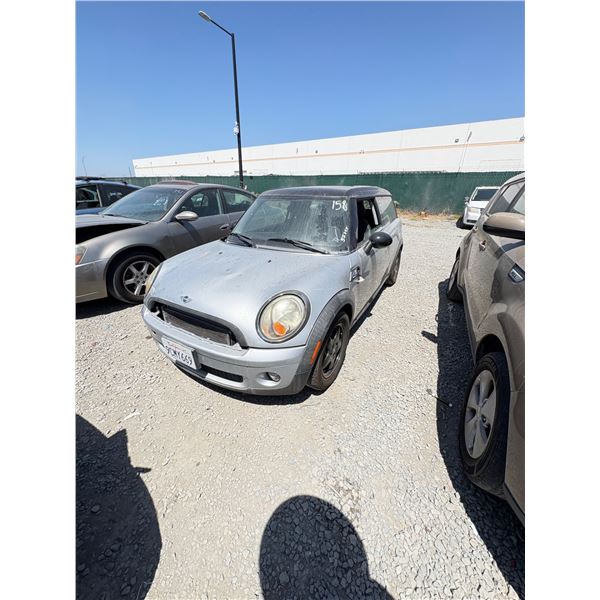 MINI CLUBMAN 2009 SALV T/DONATION