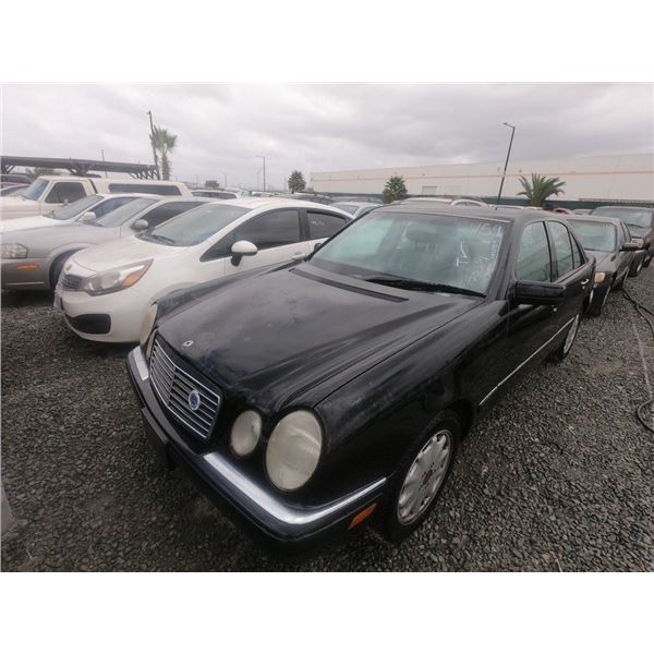 MERZ E CLASS 1999 T-DONATION