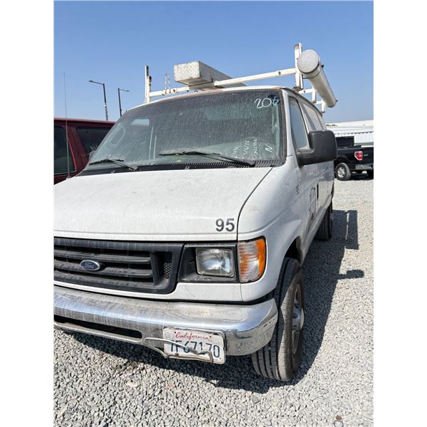 FORD E350 2003 T-DONATION