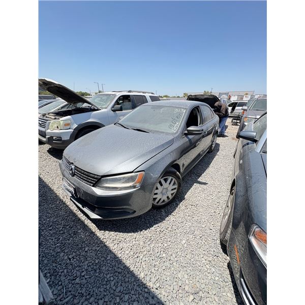 VOLKS JETTA 2014 T