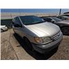 Image 2 : TOYOTA SIENNA 2001 T-DONATION