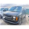 Image 1 : CHEVY EXPRESS 2000 ADT