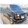 Image 2 : CHEVY EXPRESS 2000 ADT