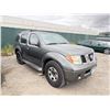 Image 2 : NISSAN PATHFINDER 2005 SALV/T