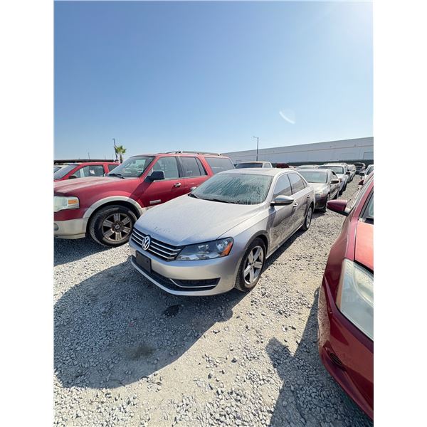 VOLKS PASSAT 2012 T-DONATION