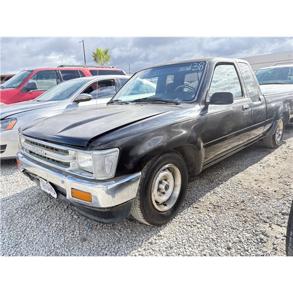 TOYOTA PICK UP 1991 ADT