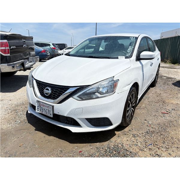 NISSAN SENTRA 2019 SALV/T-2DAYS