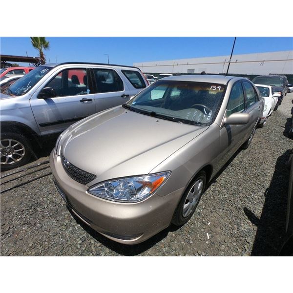 TOYOTA CAMRY 2004 SALV T/DONATION