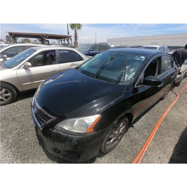 NISSAN SENTRA 2013 SALV T/DONATION