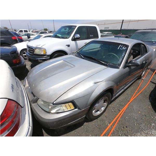 FORD MUSTANG 2000 T-DONATION