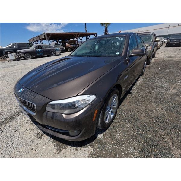 BMW 528I 2012 T-DONATION