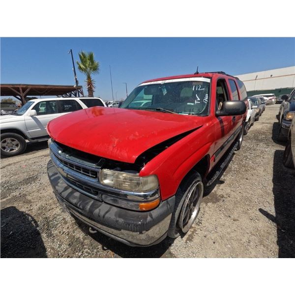 CHEVY SUBURBAN 2002 SALV T/DONATION