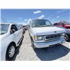 Image 1 : FORD E150 2000 T