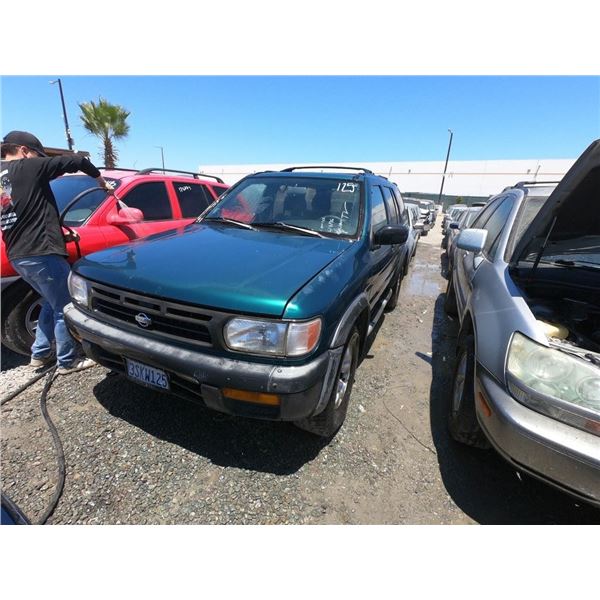 NISSAN PATHFINDER 1996 T-DONATION