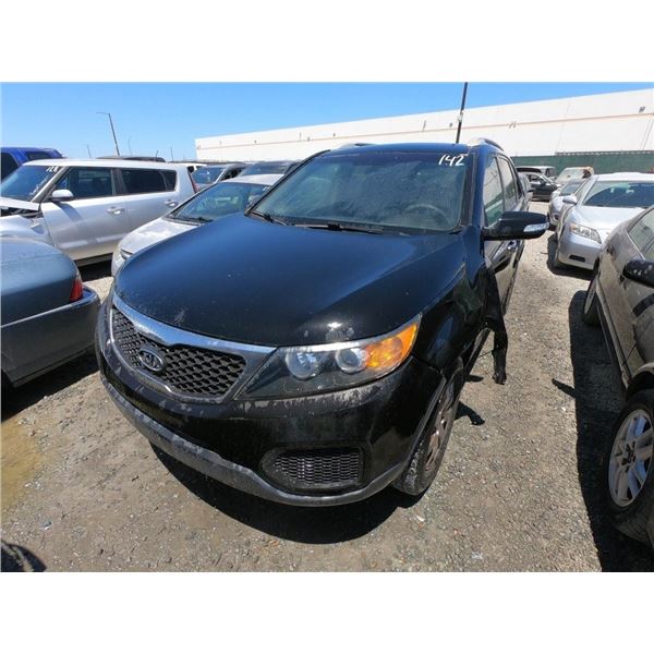 KIA SORENTO 2012 O/S T-DONATION