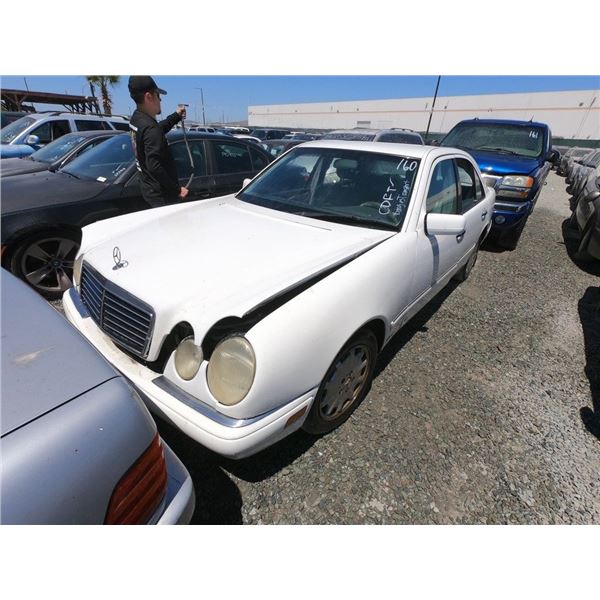 MERZ E CLASS 1999 SALV T/DONATION