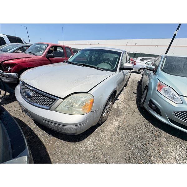 FORD FIVE HUNDRED 2006 ADT