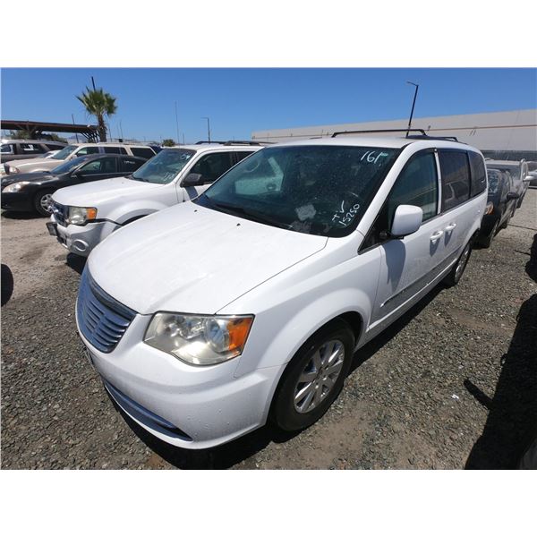 CHRYSLER T&C 2013 SALV T/DONATION