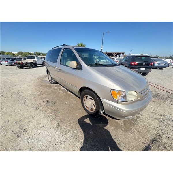 TOYOTA SIENNA 2003 T-DONATION