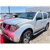 Image 1 : NISSAN PATHFINDER 2005 ADT