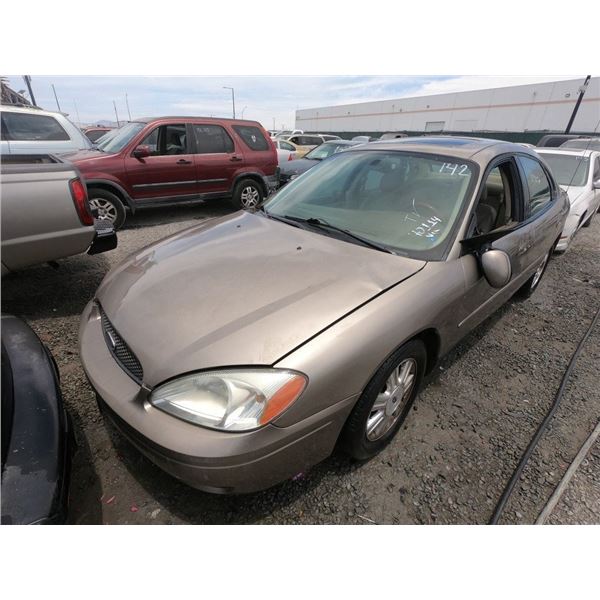 FORD TAURUS 2005 T