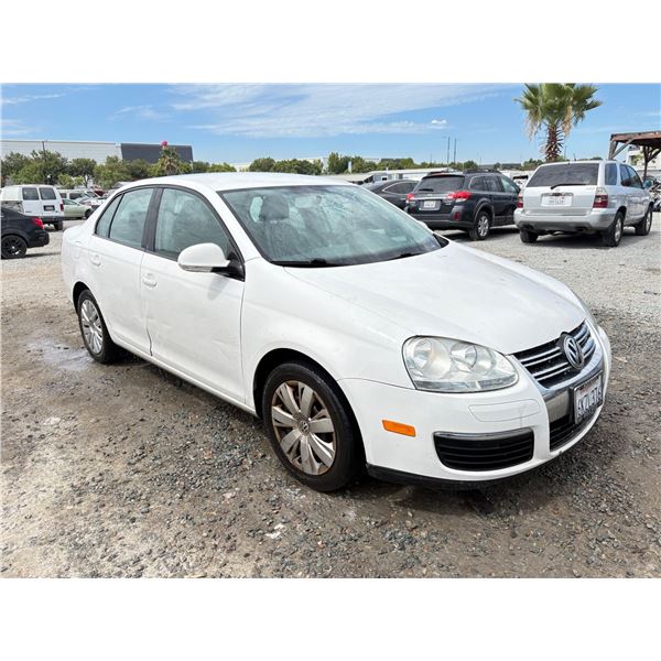 VOLKS JETTA 2010 T