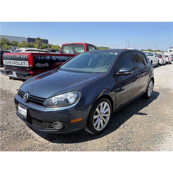 VOLKS GOLF 2014 ADT