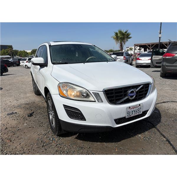 VOLVO XC60 2011 T